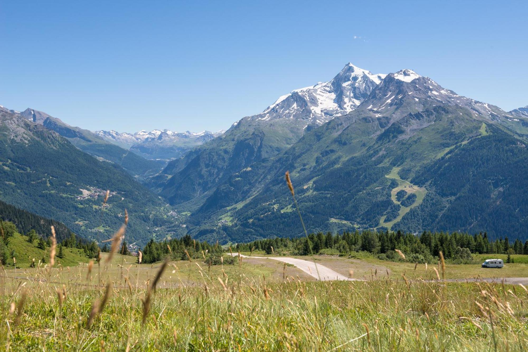 Mgm Hotels & Residences - Hotel Alpen Lodge La Rosiere  Exteriör bild
